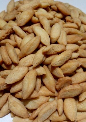 Foto resep Biji Ketapang Gurih dan renyah