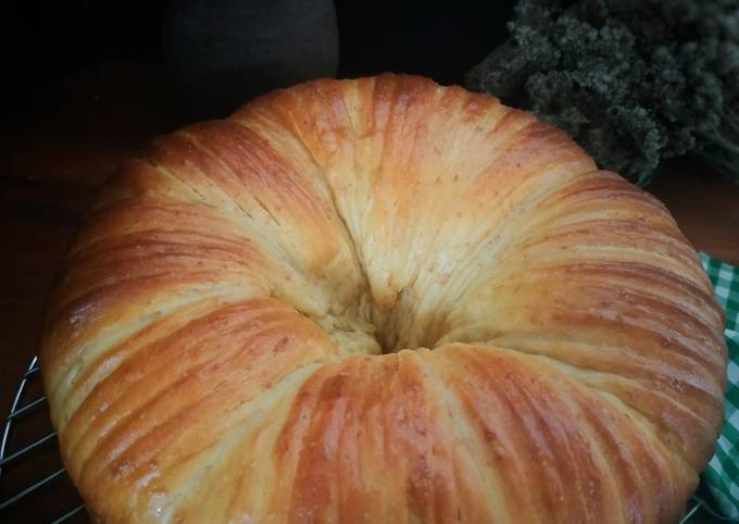 Wool Roll Bread (sourdough Discard)