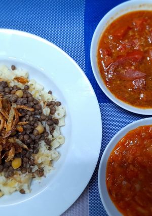 A picture of Egyptian Koshari.