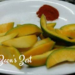A picture of Khatta Meetha Aam.