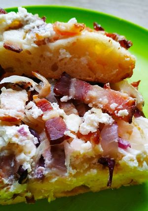 Tejfölös kenyérlángos recept fotója