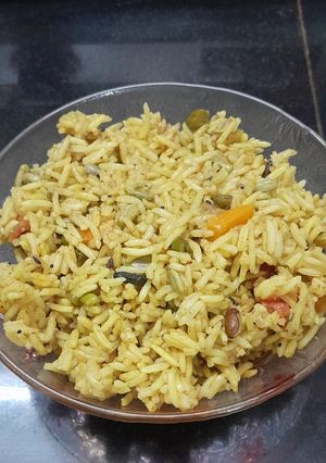 A picture of One Pot Rice Recipe: Valacha bhat.