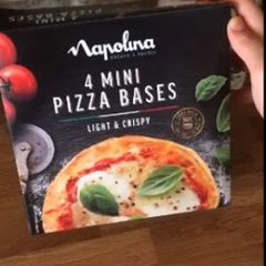 Personalise your Own Pizza #uwehallslife A picture of Personalise your Own Pizza #uwehallslife.
