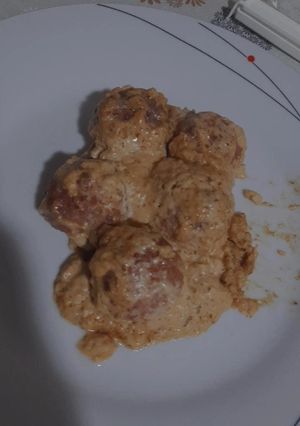 Una foto de Albóndigas a la crema