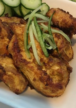 A picture of Easy Air-Fried Curry Flavoured Chicken Breast.
