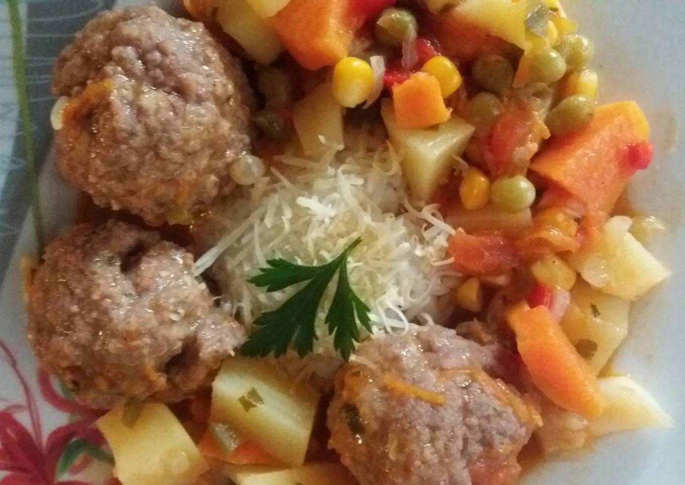 Albóndigas c/ arroz