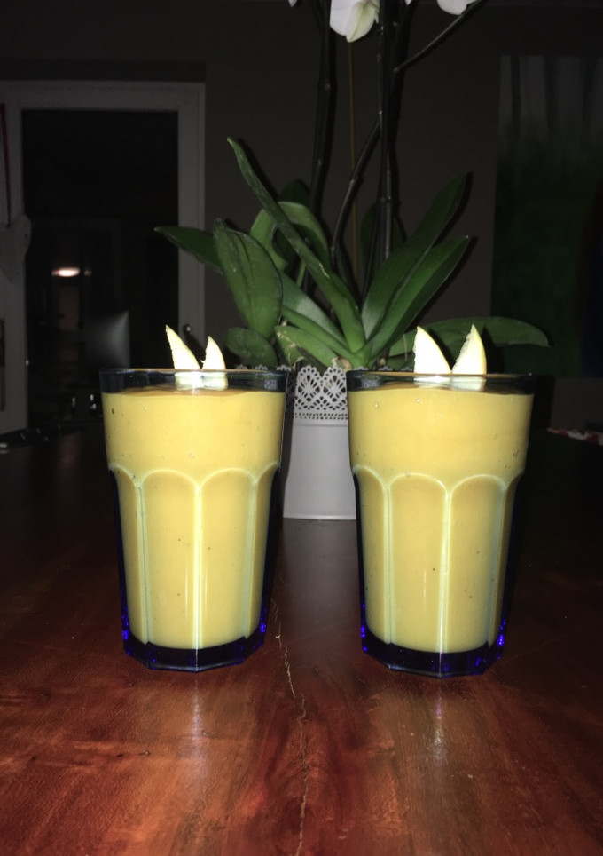 Una foto de Smoothie tropical