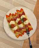 Crepas dulces de crema de queso y fresas