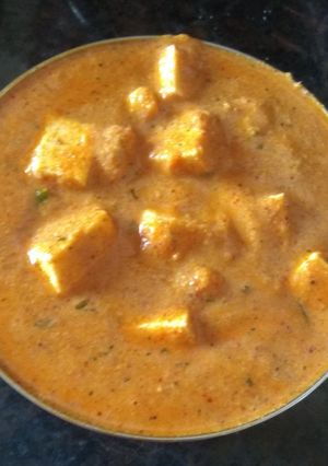 पंजाबी स्टाईल पनीर (Punjabi Style Paneer Recipe In Marathi) रेसिपी चे मुख्य फोटो 