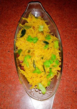 सेवई उपमा (sevai upma recipe in marathi) रेसिपी चे मुख्य फोटो 