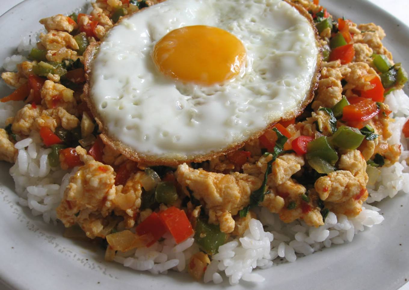 Thai Inspired Chicken & Basil Soboro Don