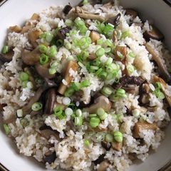 Asian Mushrooms & Garlic Mazegohan A picture of Asian Mushrooms & Garlic Mazegohan.