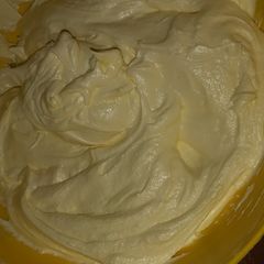 A picture of Buttercream frosting.