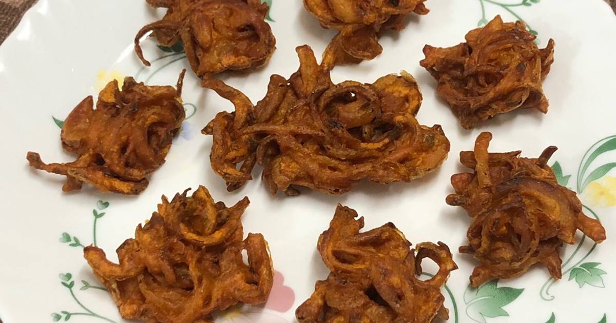 Onion Pakoda Recipe by Rosalyn_Kitchen Cookpad