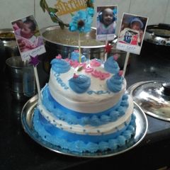 A picture of Whole wheat blue cake.