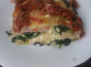 Una foto de Armado de lasagna de verduras!! con la masa fácil, fácil de frijoas!!