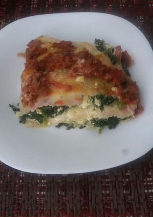 Una foto de Armado de lasagna de verduras!! con la masa fácil, fácil de frijoas!!