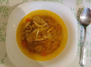 Zöldségleves csirkefarháttal recept fotója