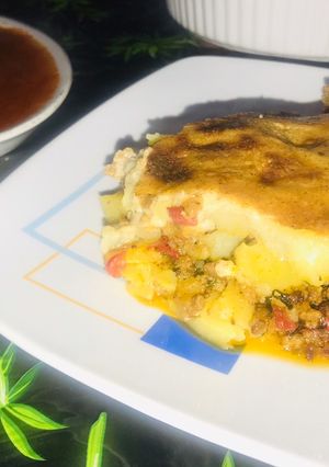 Una foto de Gratinado patata y carne picada 🍲