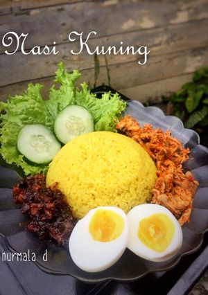 Foto resep Nasi kuning ricecooker