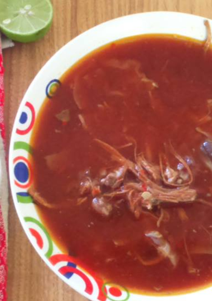 Una foto de Caldo de deshebrada de res (Olla de cocción lenta-CrockPot-SlowCooker)
