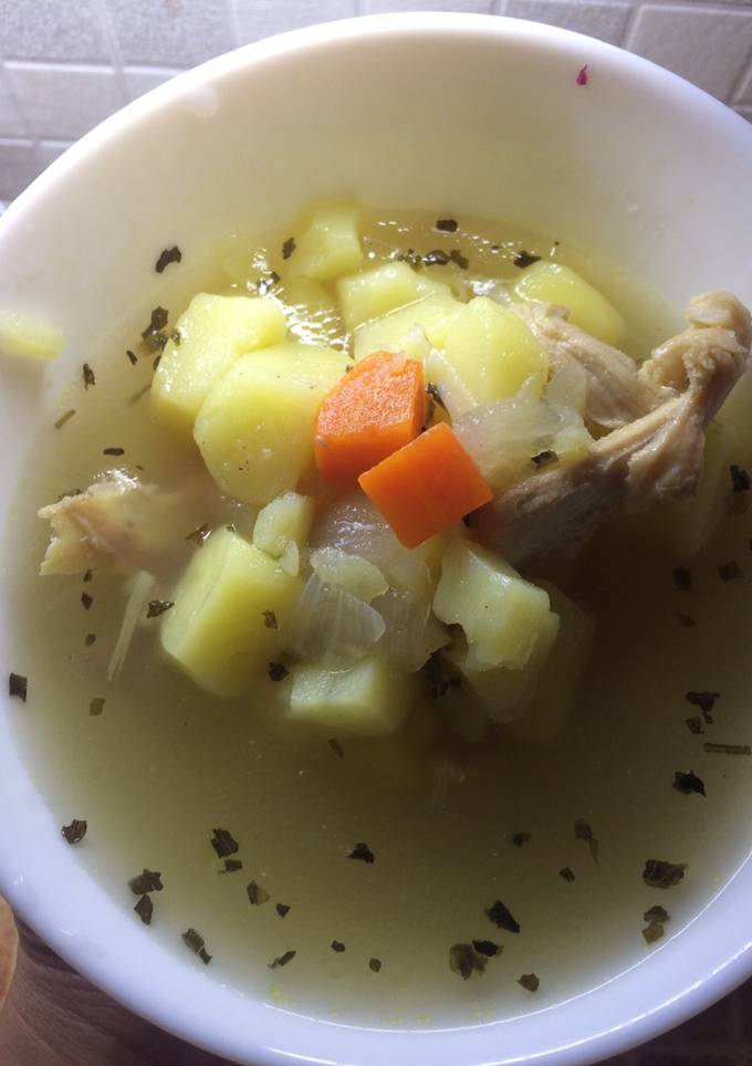 Простой супчик с курочкой