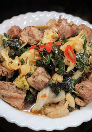 三杯牛腩高麗菜 的食譜成品照片