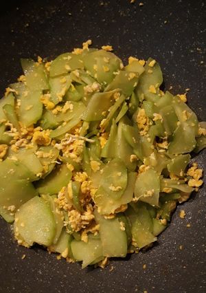 Hình của món Su su xào trứng.