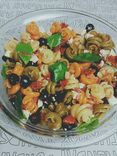 Una foto de Ensalada de pasta italiana