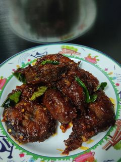 รูปของ ผัดเผ็ดปลาดุกกรอบโคตรพริกแกง🌶️