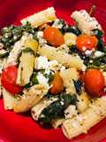 Feta, Spinach, Cherry Tomatoes 🍅 and Shredded Chicken Pasta Bake