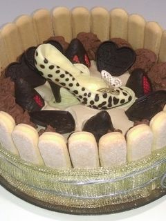 Una foto de Tarta de trufas y bombones con crema de café y mascarpone (Apta para diabéticos)