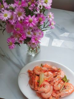 Hình của món Tôm hấp bia sả.