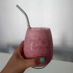 Una foto de Licuado de frutillas