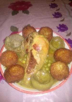 صورة لوصفة طجين الجلبانة بخبيزات البطاطا 🍠🍠🍠