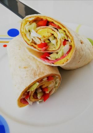 O poză a rețetei Omletă în lipie cu legume.