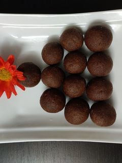 கமர் கட் மிட்டாய் (Kamarkat mittai recipe in tamil) செய்முறை முக்கிய புகைப்படம்