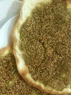 صورة لوصفة مناقيش زعتر سريعة للفطور
