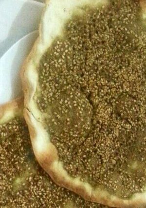صورة لوصفة مناقيش زعتر سريعة للفطور