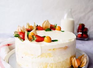 Foto resep Strawberry Chantilly Cake