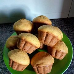 A picture of Lemon Muffins.