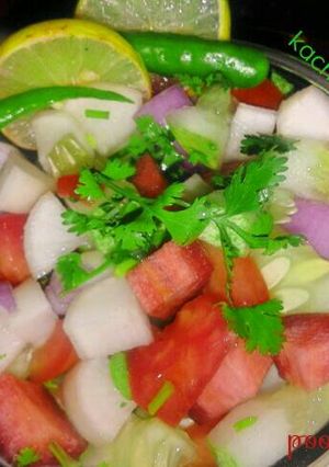 A picture of Kachumber salad.