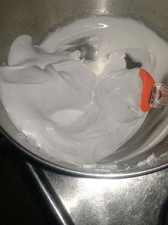 Una foto de Merengue Suizo fácil