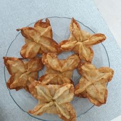 A picture of Flower samosa.
