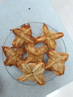 A picture of Flower samosa.