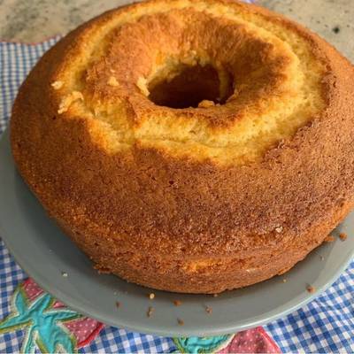 Bolo de Fubá, de liquidificador, com medidas no copo, úmido