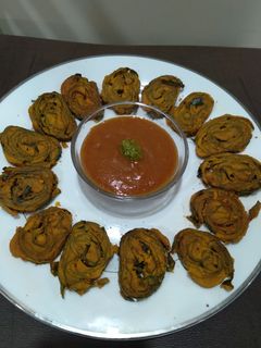 પાત્રા(Patra Recipe in Gujarati) રેસીપી મુખ્ય ફોટો