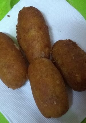 A picture of Cheese Bread Roll.