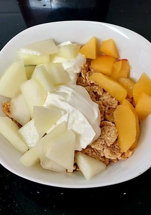 A picture of My Bowl of Healthy Melon, Plum, Bran & Yogurt 🤩.