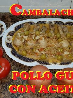 Una foto de Muslos de pollo guisados con la aceitunas